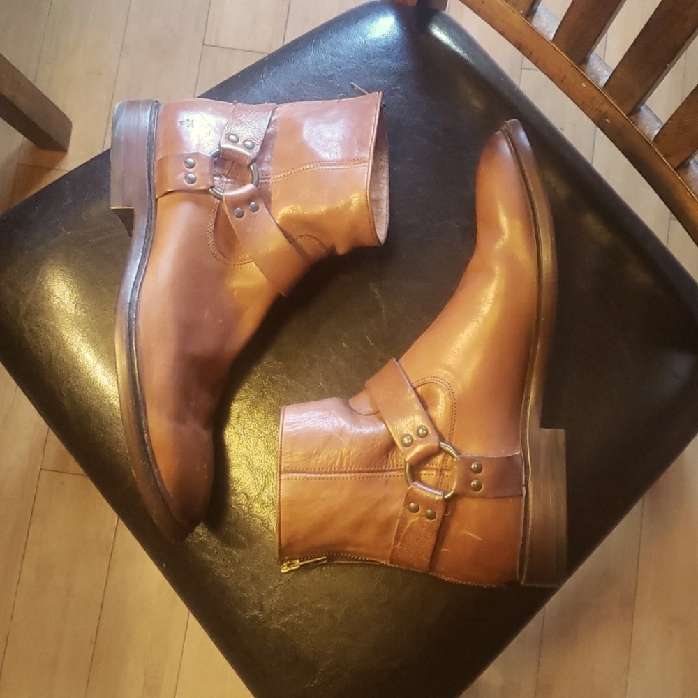 Frye Men's Patrick Harness Back-Zip Boot  Copper